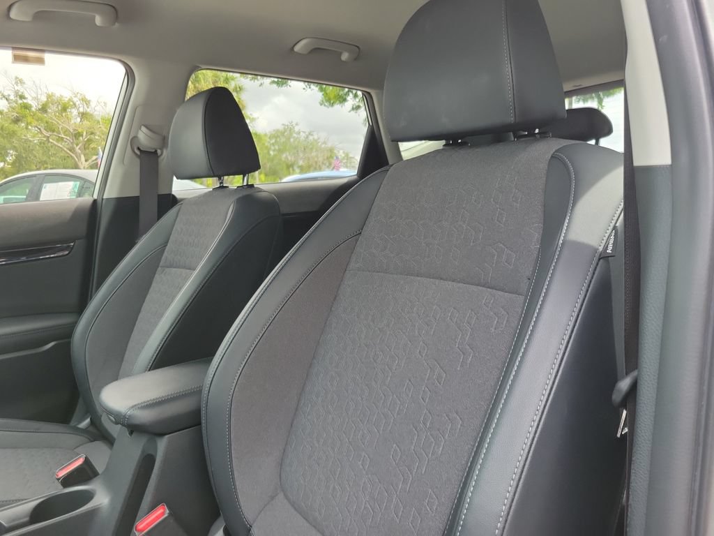 Used 2024 Kia Seltos S FWD image 17