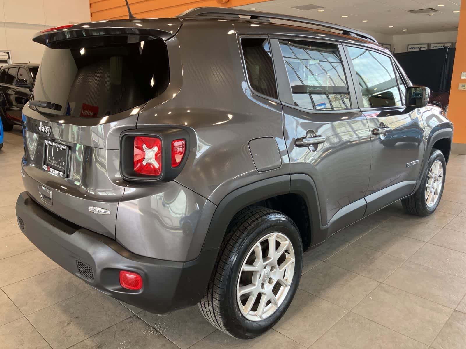 Used 2020 Jeep Renegade Latitude w/ Cold Weather Group AWD/4WD image 5