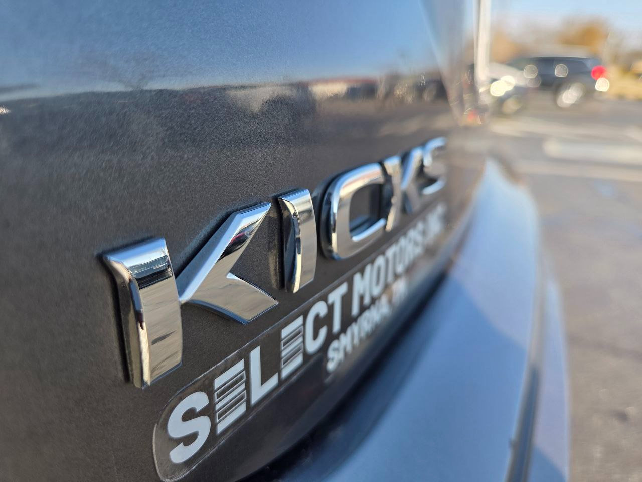 Used 2021 Nissan Kicks SR w/ Exterior Package image 10