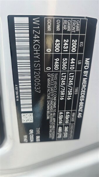 Used 2025 Mercedes-Benz Sprinter 2500 image 34
