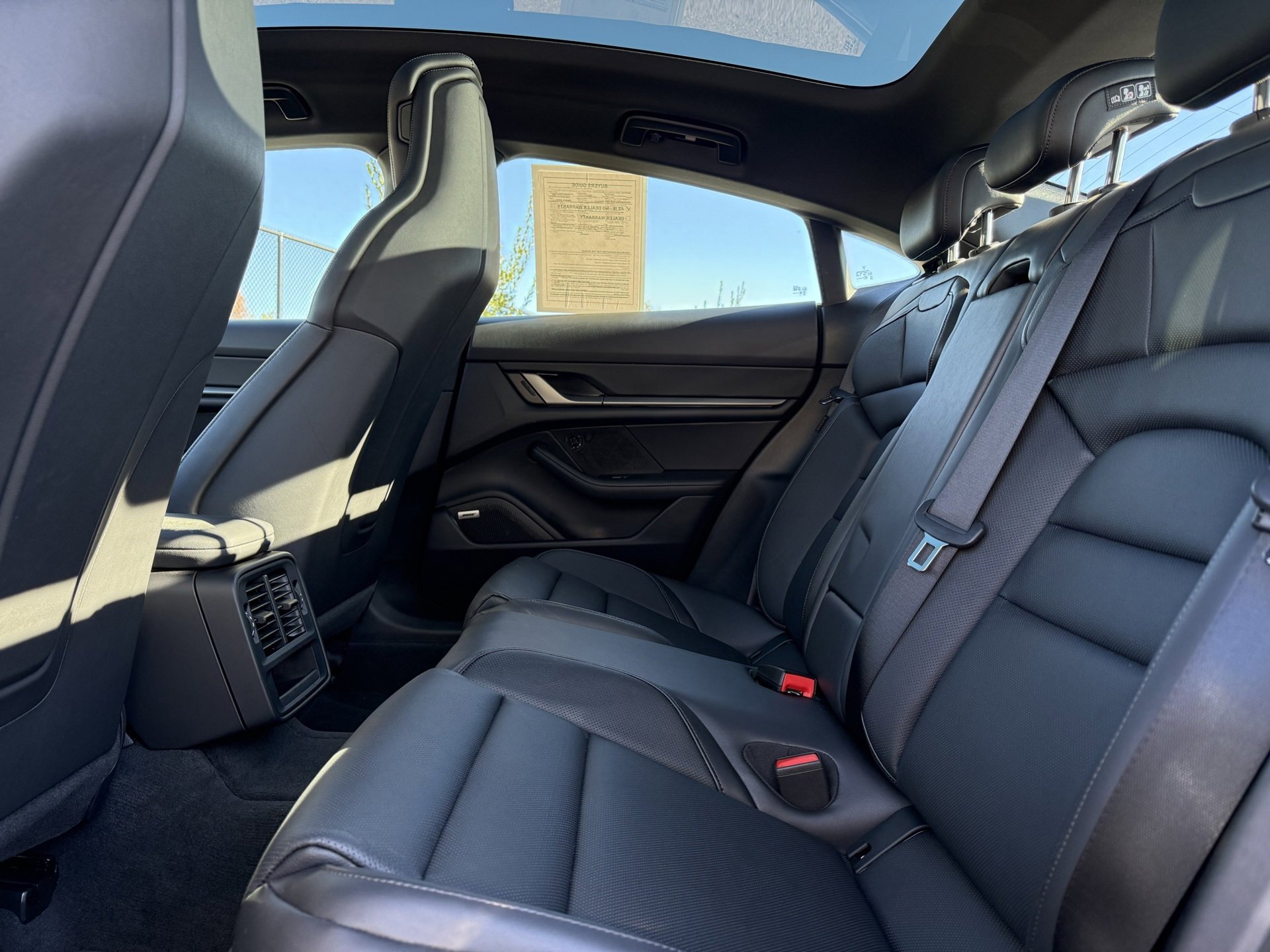 Used 2025 Porsche Taycan image 29