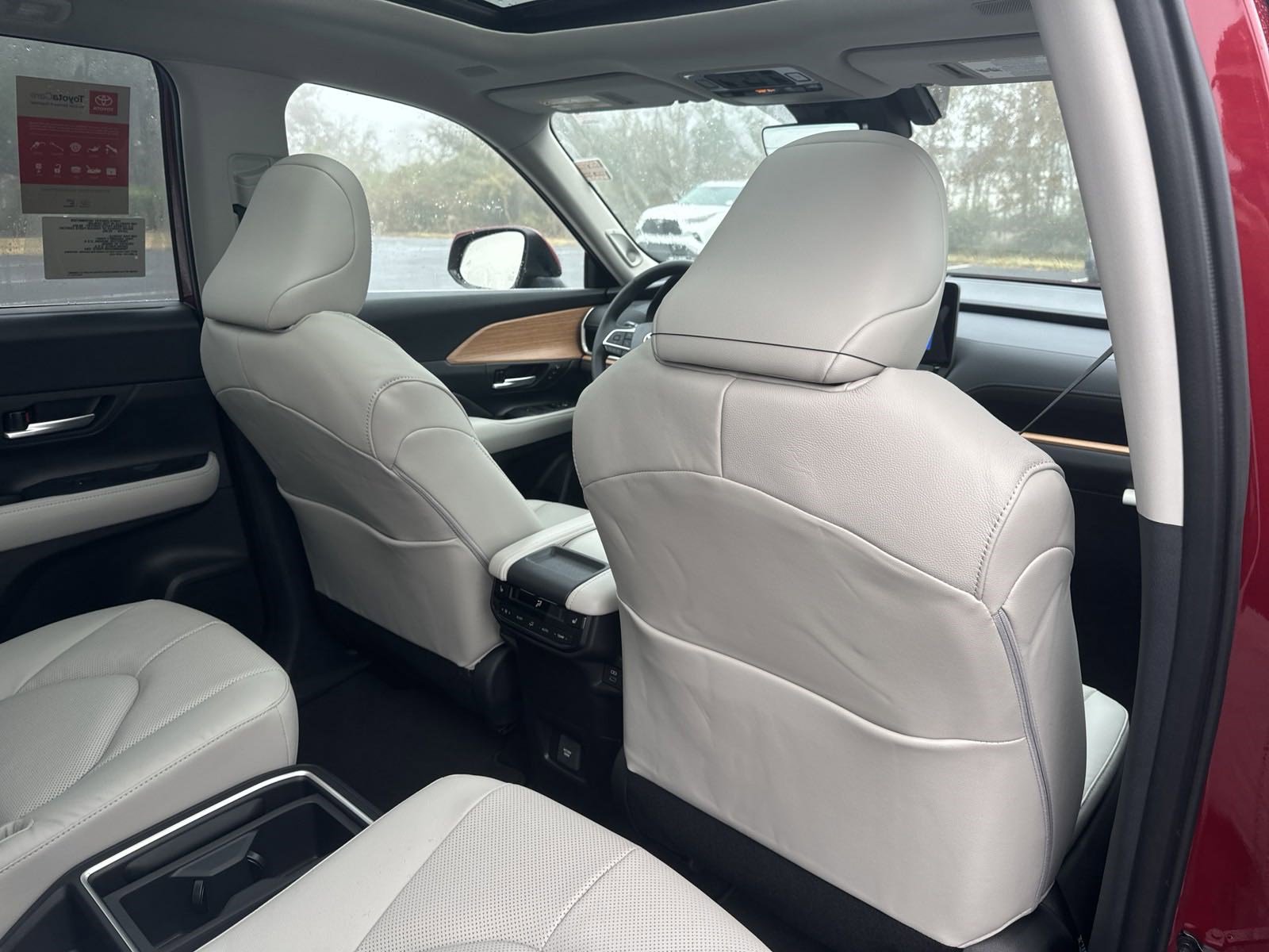 New 2024 Toyota Grand Highlander AWD image 32