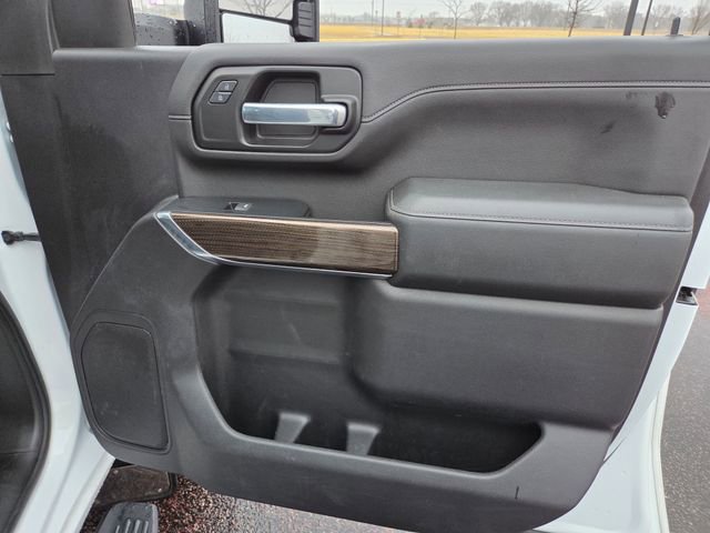 Used 2020 Chevrolet Silverado 2500 LT w/ Convenience Package image 36