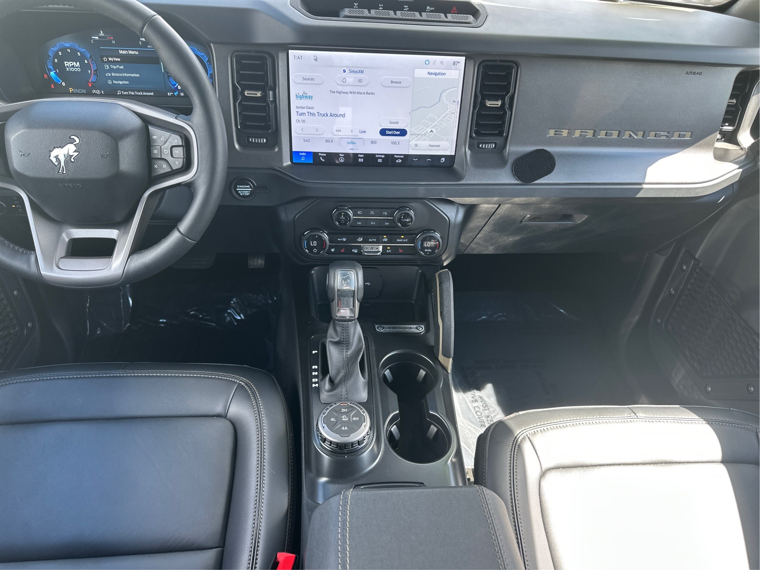 Used 2026 Ford Bronco Badlands AWD/4WD image 17