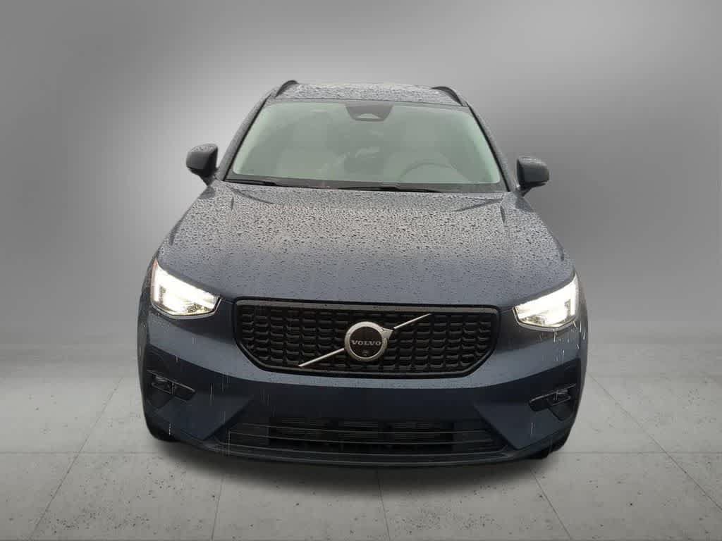 Certified 2026 Volvo XC40 B5 Ultra w/ Protection Package Premier AWD/4WD image 9