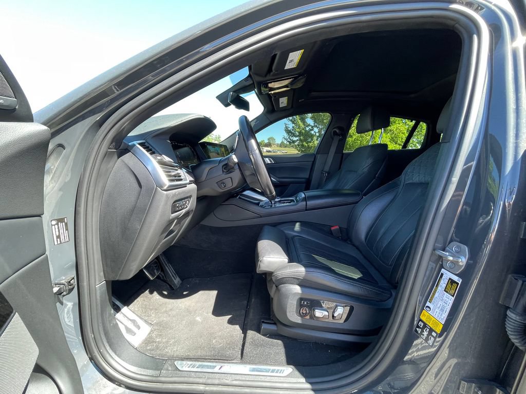 Used 2023 BMW X6 M50i w/ Executive Package AWD/4WD image 3