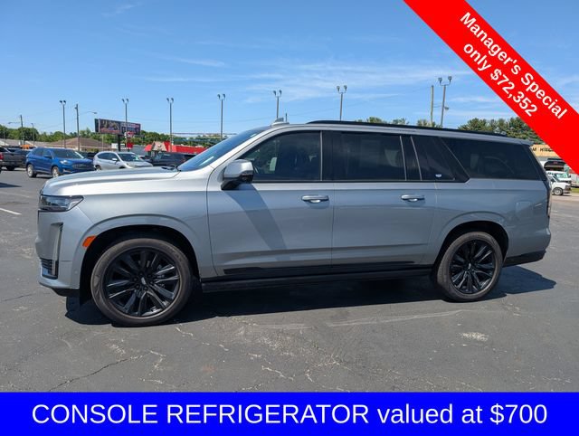Used 2023 Cadillac Escalade ESV Sport Platinum AWD/4WD image 5