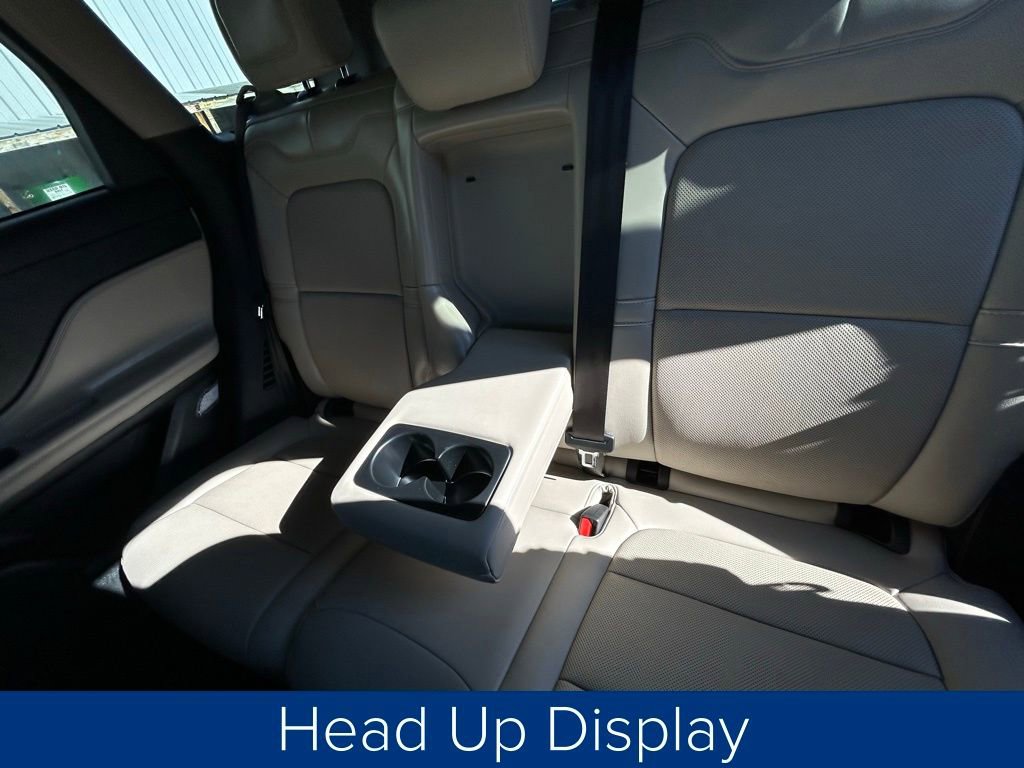 Used 2025 Lincoln Corsair Reserve w/ Equipment Group 202A image 19