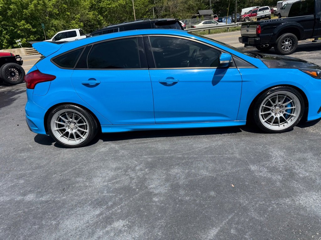Used 2017 Ford Focus RS AWD/4WD image 34