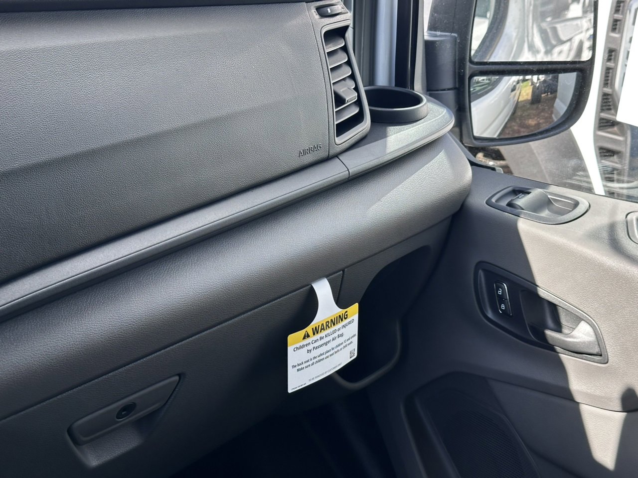 New 2026 Ford Transit 150 148 Medium Roof w/ Load Area Protection Package image 32