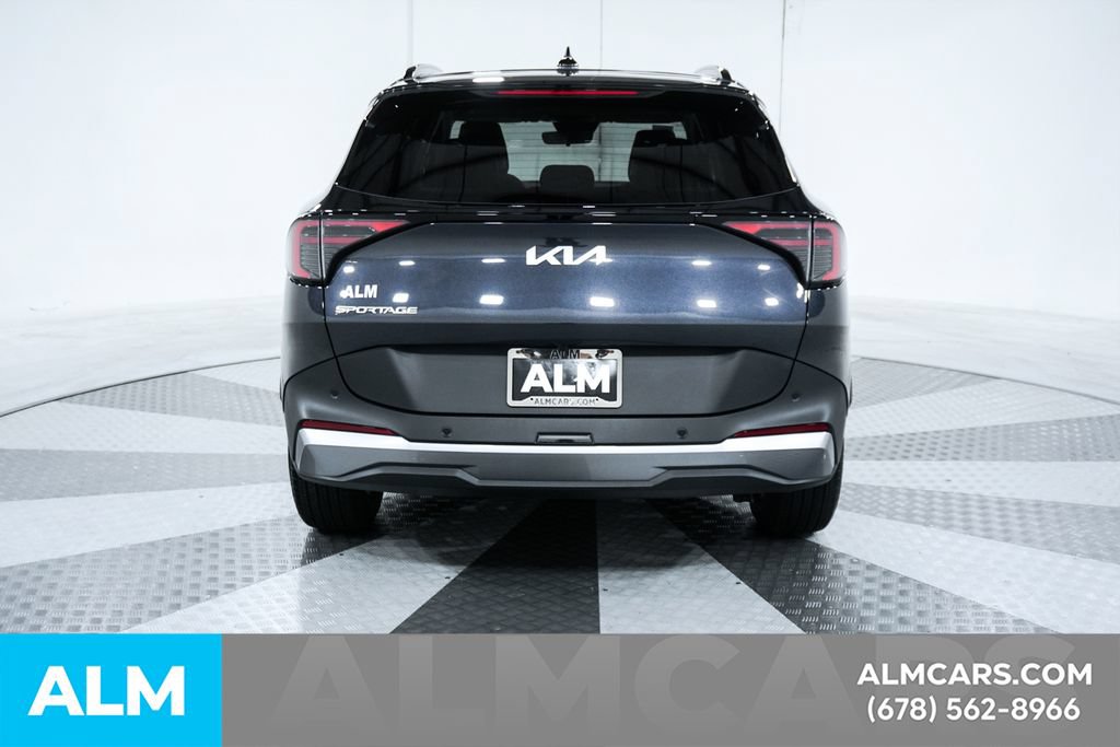 Used 2026 Kia Sportage EX FWD image 5