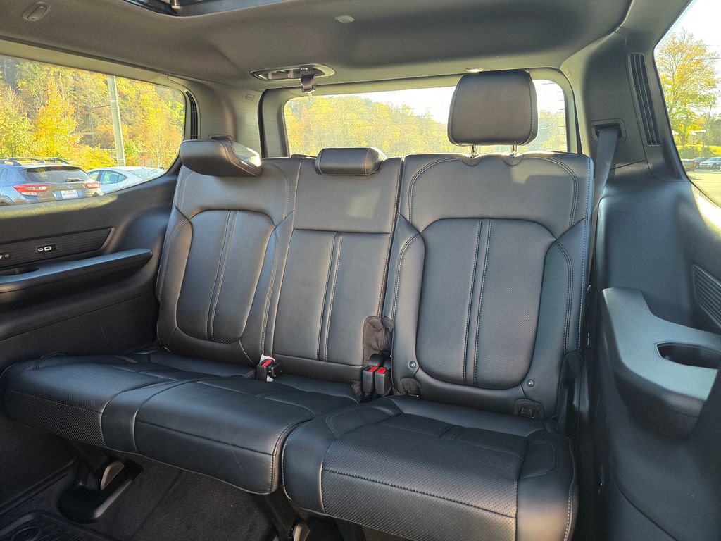 New 2025 Jeep Wagoneer Series II image 11