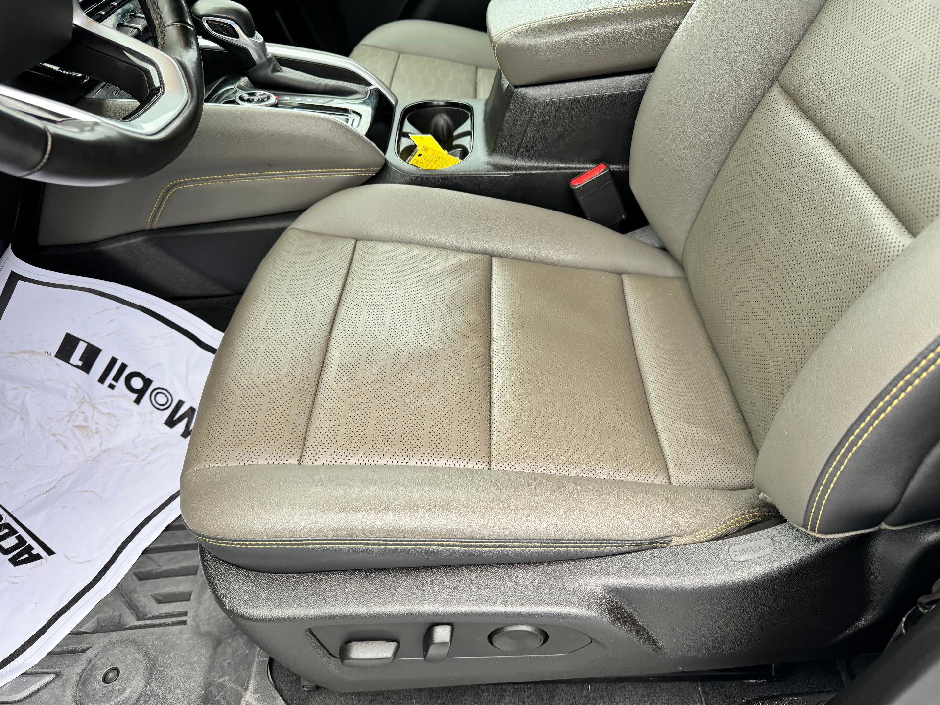 Used 2024 Chevrolet Colorado ZR2 w/ ZR2 Convenience Package III image 11
