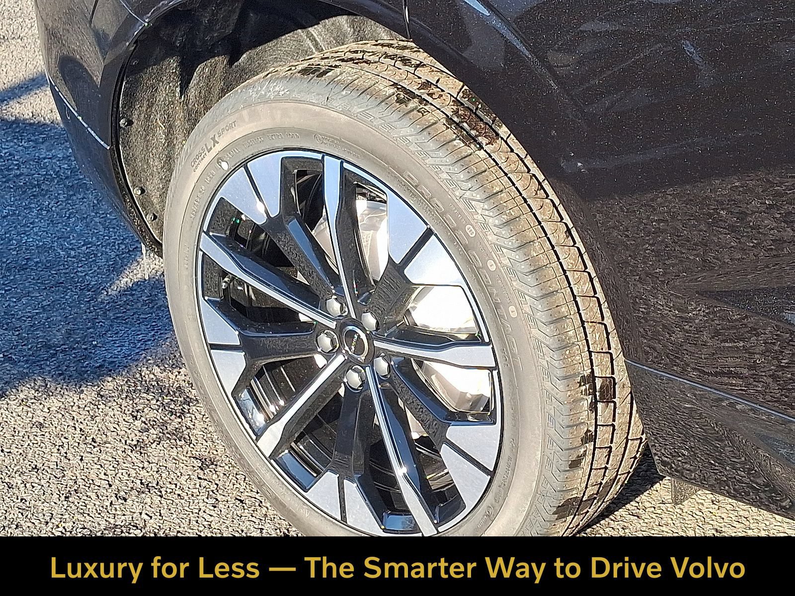 Certified 2026 Volvo XC60 B5 Plus w/ Protection Package Premier AWD/4WD image 6