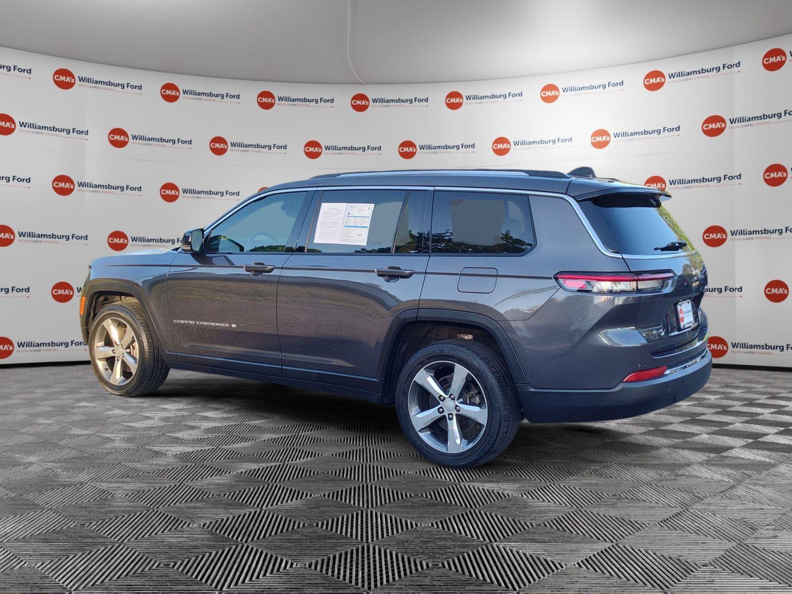 Used 2021 Jeep Grand Cherokee L Limited w/ Trailer Tow Group (B) AWD/4WD image 3