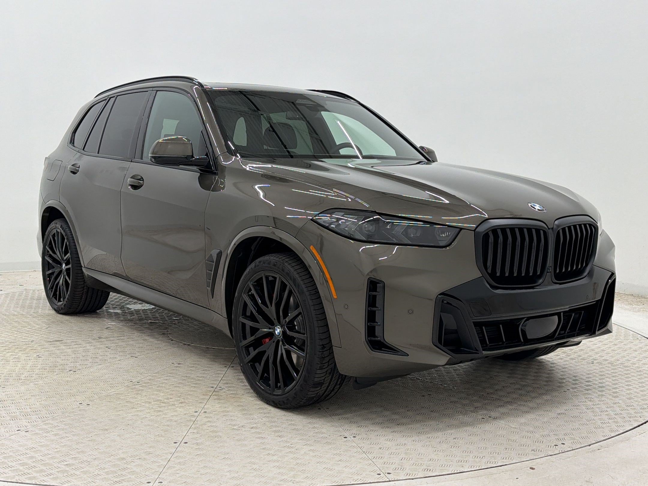 New 2026 BMW X5 xDrive40i w/ M Sport Package AWD/4WD image 7