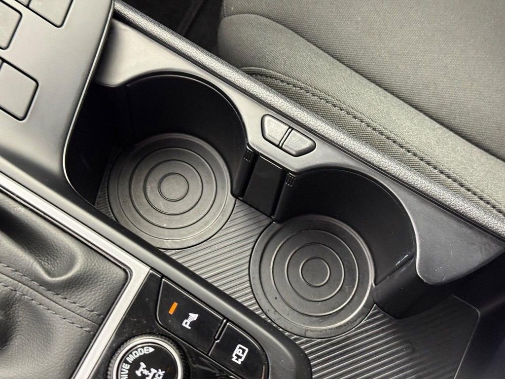 Used 2025 Kia Sportage LX image 20