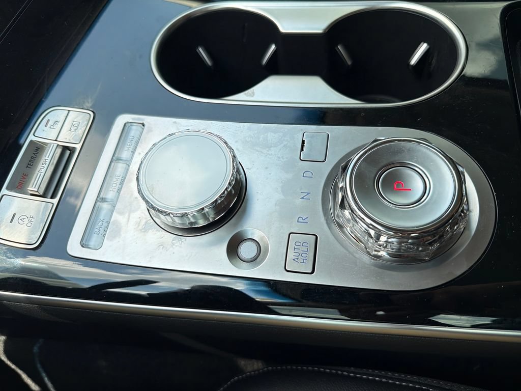 Certified 2026 Genesis GV70 2.5T AWD/4WD image 18