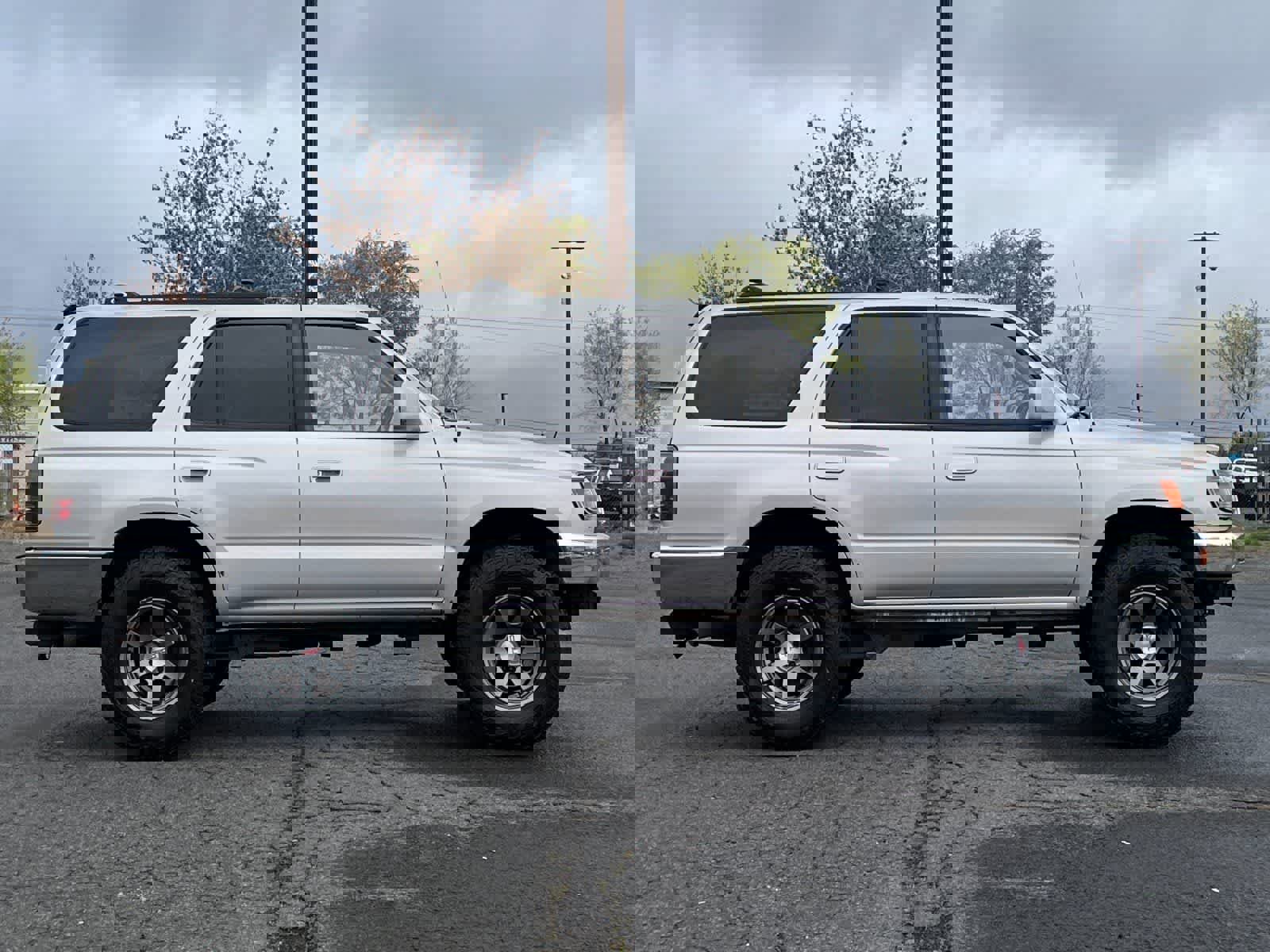 Used 1996 Toyota 4Runner SR5 image 8