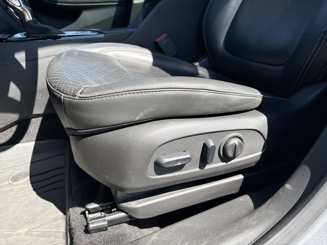Used 2023 Buick Encore GX Essence w/ Experience Buick Package AWD/4WD image 12