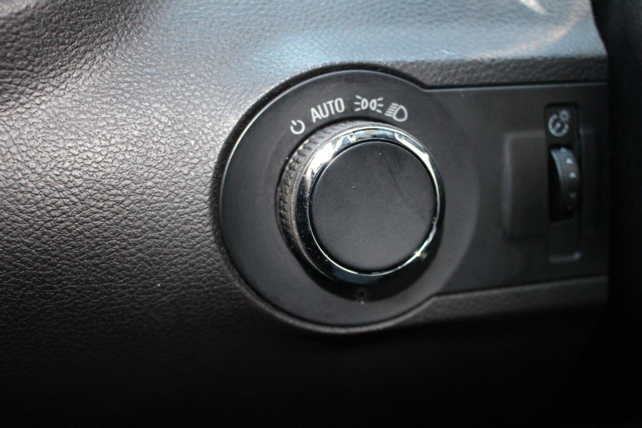 Used 2012 Chevrolet Camaro LS RWD image 20