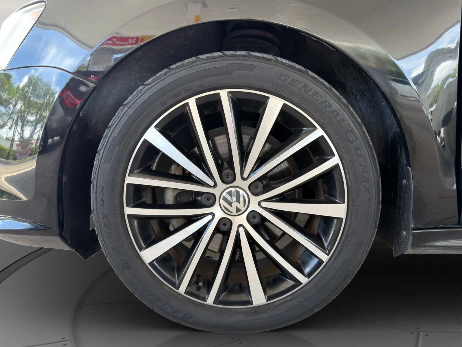 Used 2015 Volkswagen Jetta Sport FWD image 22