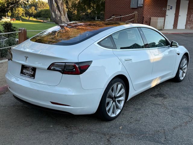Used 2018 Tesla Model 3 Long Range image 18