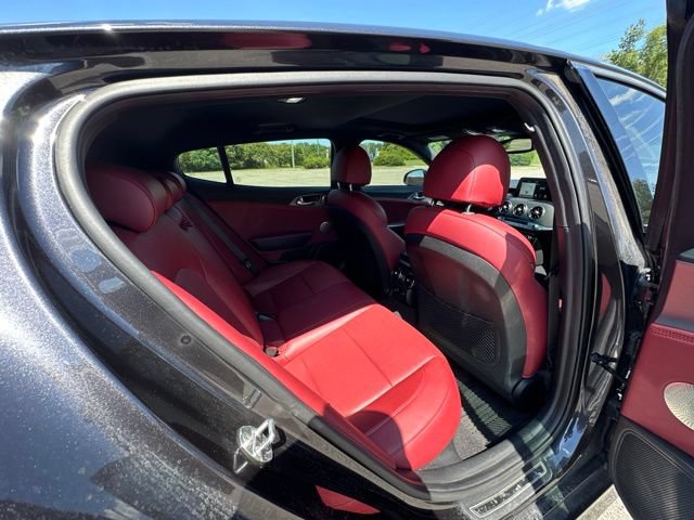 Used 2021 Kia Stinger GT1 RWD image 17