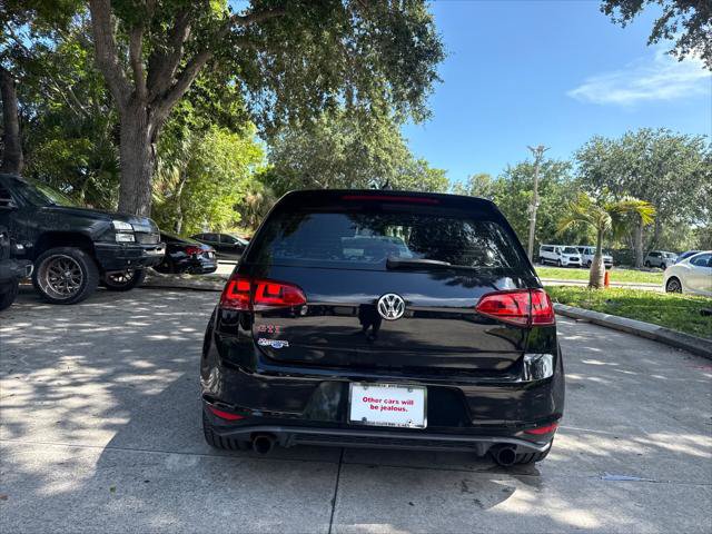 Used 2017 Volkswagen GTI SE FWD image 8
