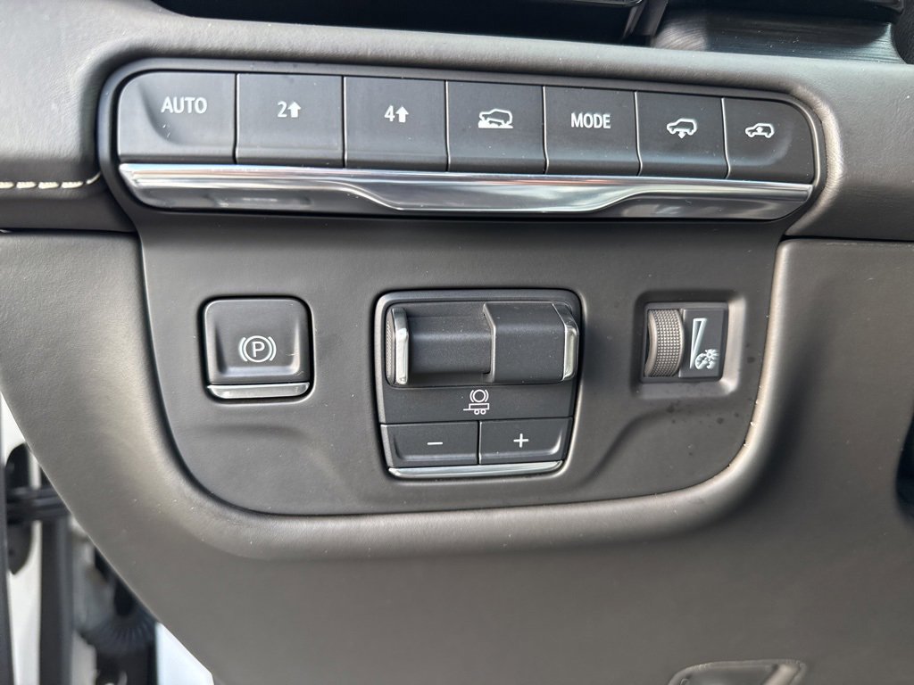 Used 2021 Cadillac Escalade ESV Sport Platinum w/ LPO, ONYX Package image 25