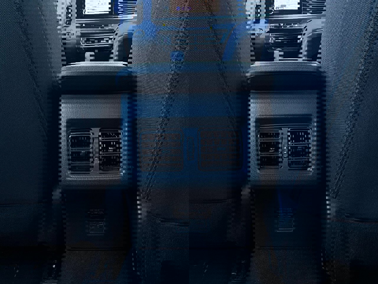 Used 2025 Toyota Camry LE image 12