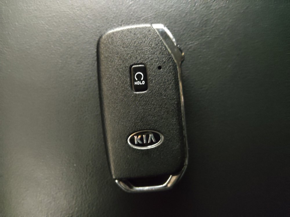 Used 2021 Kia Sorento S FWD image 32