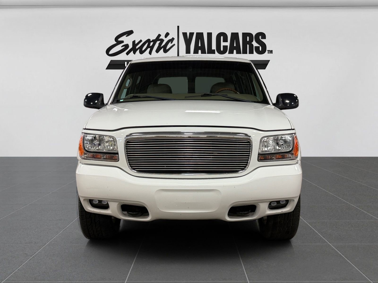 Used 2000 Cadillac Escalade 4WD image 8