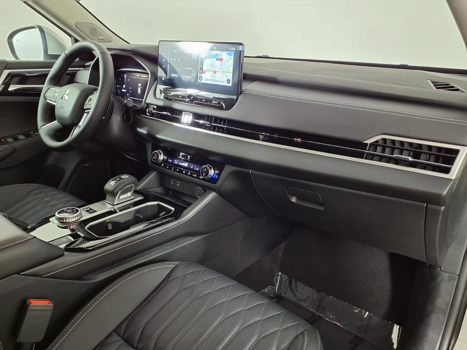 New 2026 Mitsubishi Outlander SEL AWD/4WD image 7