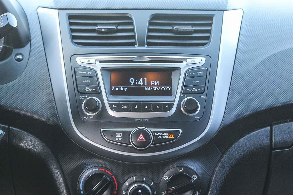 Used 2016 Hyundai Accent SE image 14