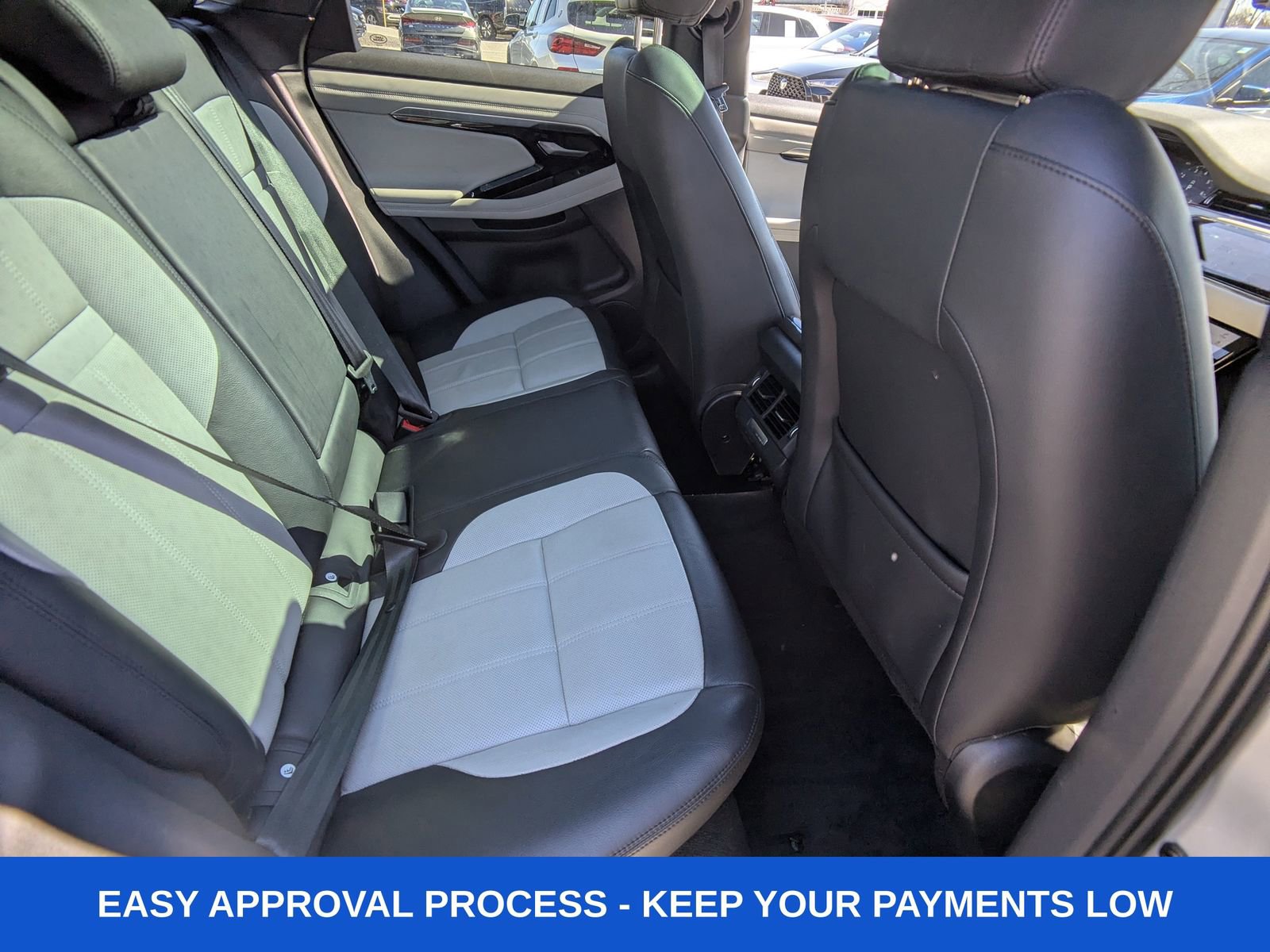 Used 2020 Land Rover Range Rover Evoque First Edition image 17