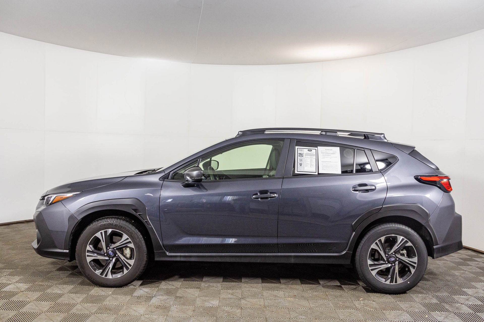 Used 2025 Subaru Crosstrek 2.0i Premium image 19