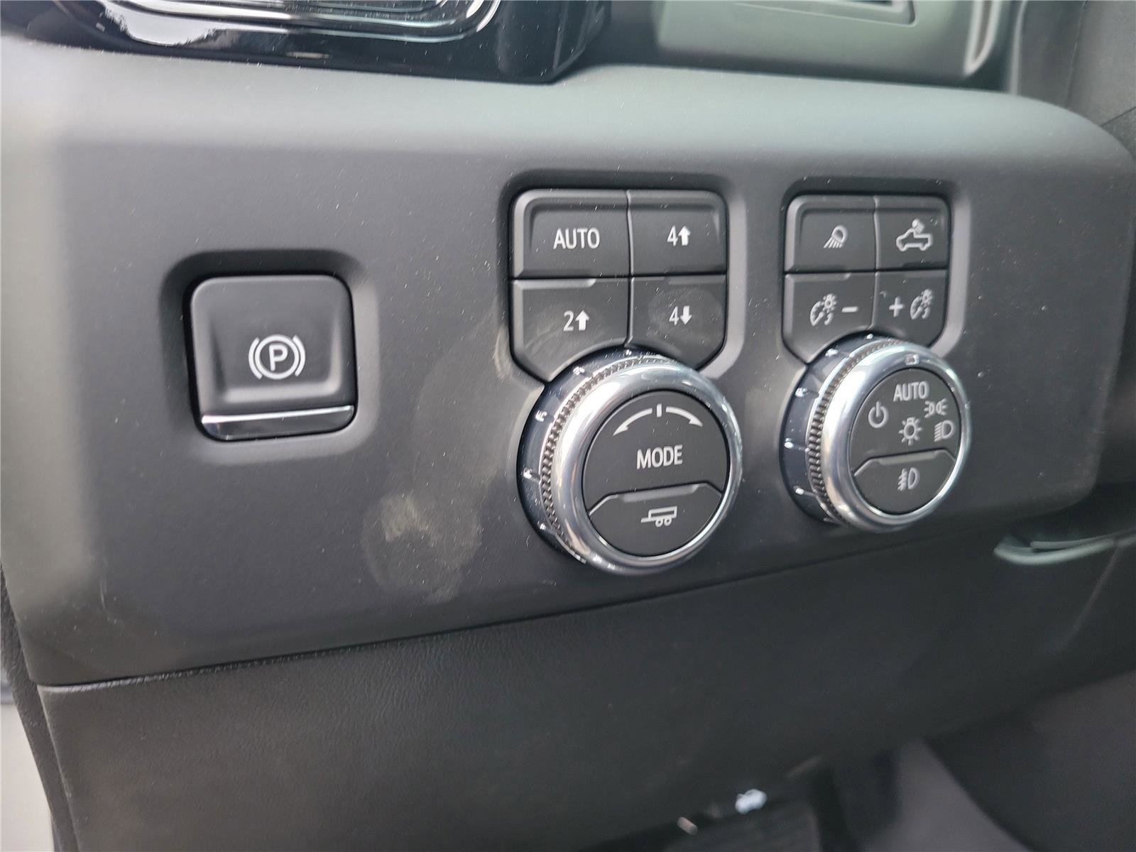 New 2026 GMC Sierra 1500 AT4 w/ AT4 Premium Package image 21