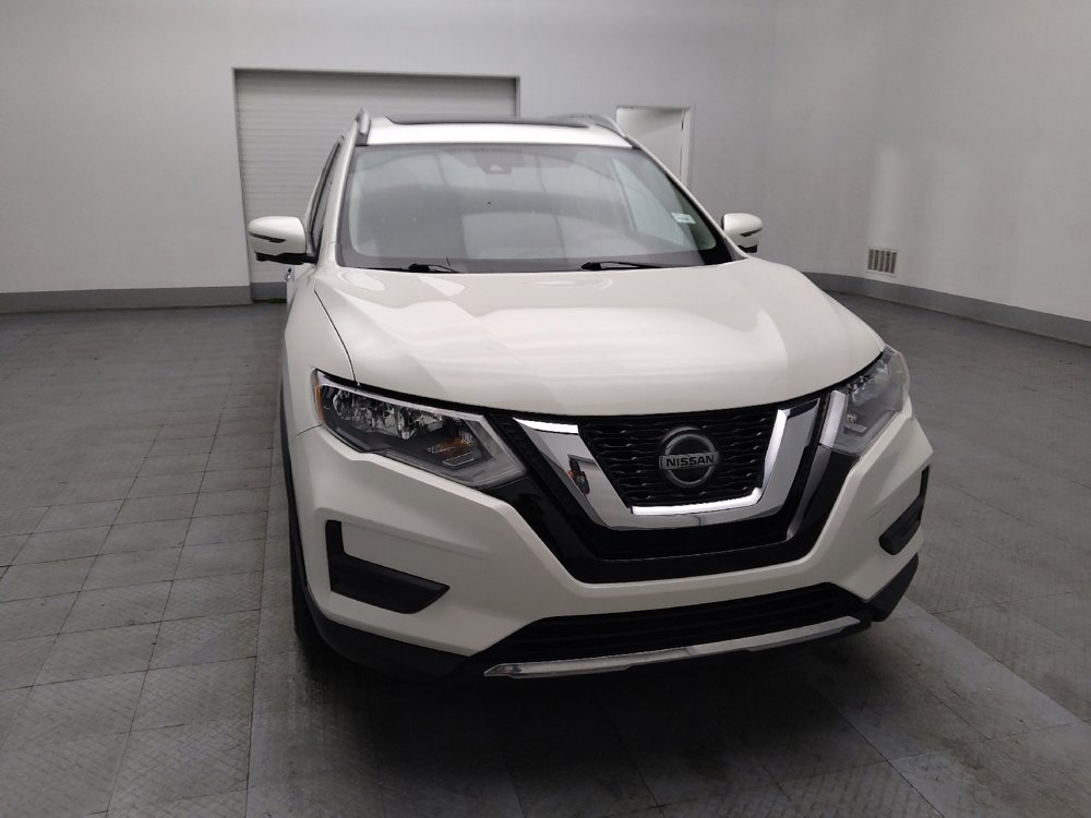 Used 2019 Nissan Rogue SV w/ Premium Package image 14