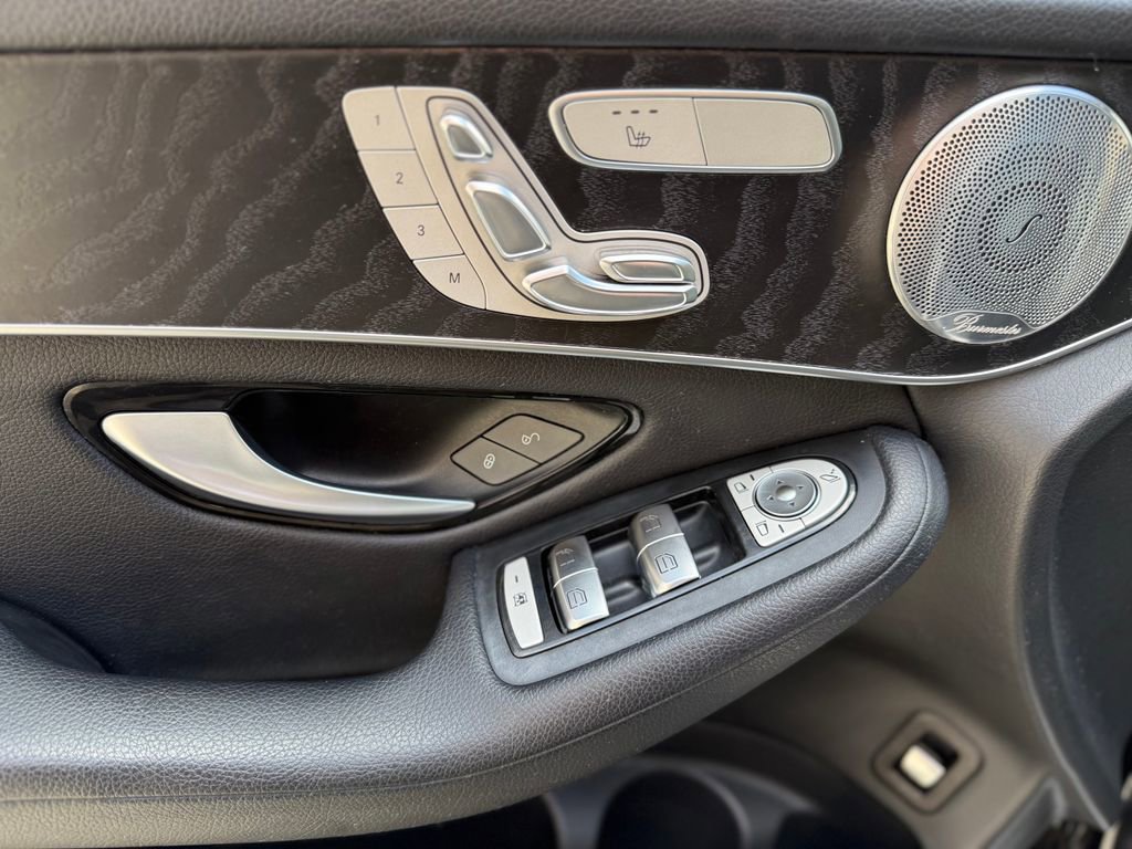 Used 2017 Mercedes-Benz GLC 300 4MATIC image 20