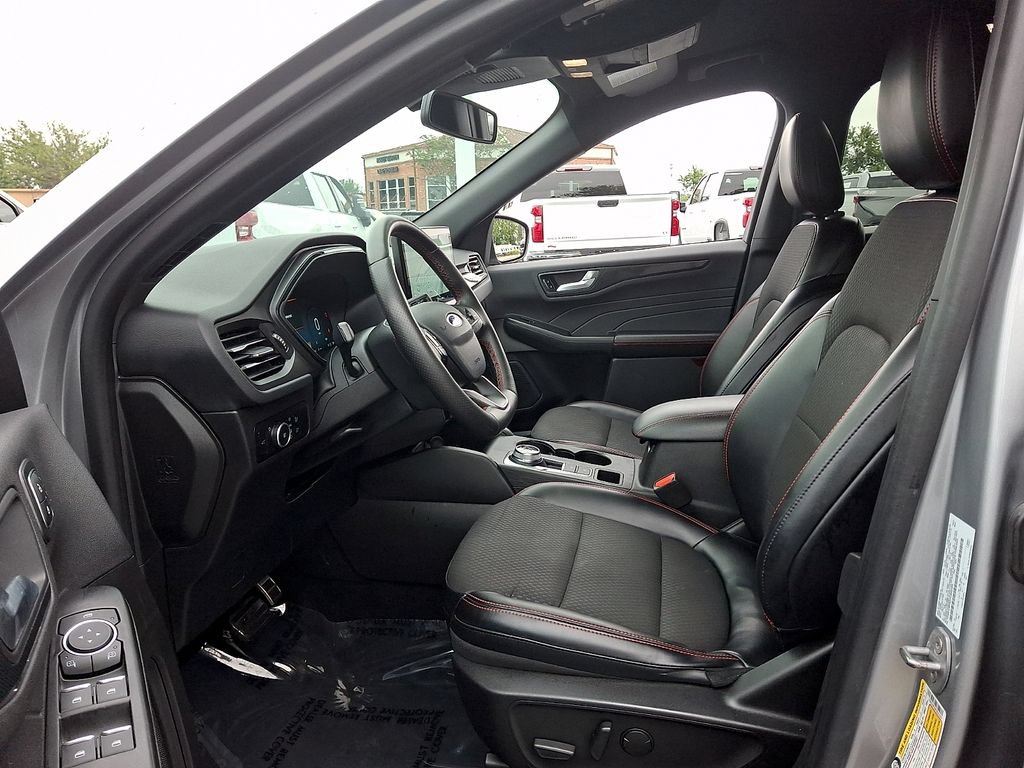 Used 2023 Ford Escape ST-Line Elite AWD/4WD image 13