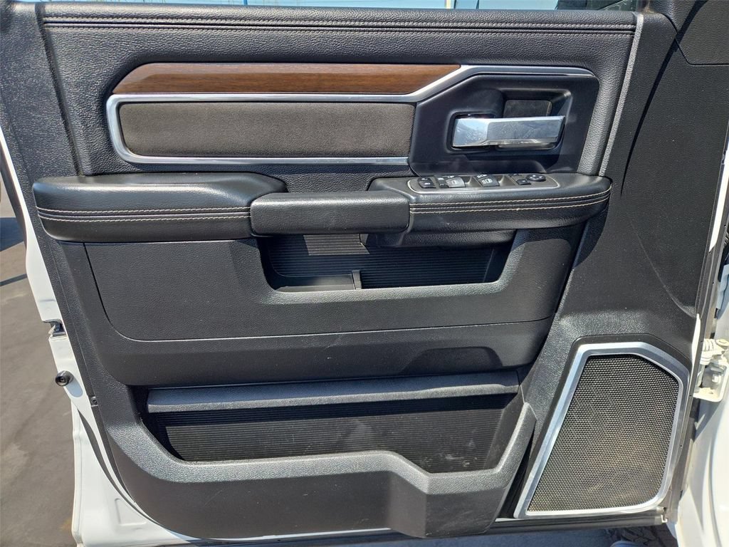Used 2022 RAM 2500 Laramie AWD/4WD image 14