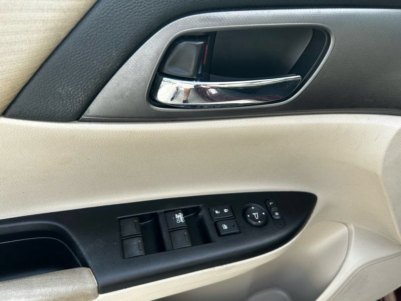 Used 2015 Honda Accord LX image 14