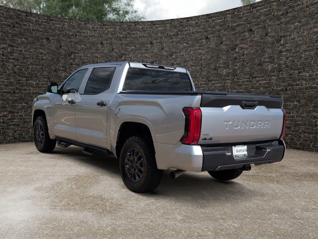 Used 2025 Toyota Tundra SR w/ SR Tow Package AWD/4WD image 4
