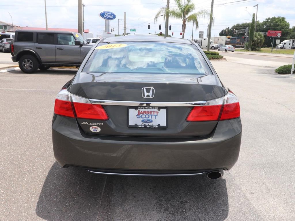Used 2013 Honda Accord EX image 10