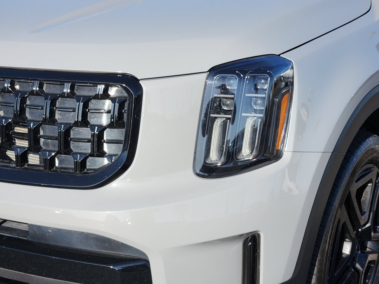 Used 2025 Kia Telluride EX X-Line AWD/4WD image 11