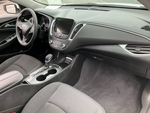 Used 2024 Chevrolet Malibu LT image 19
