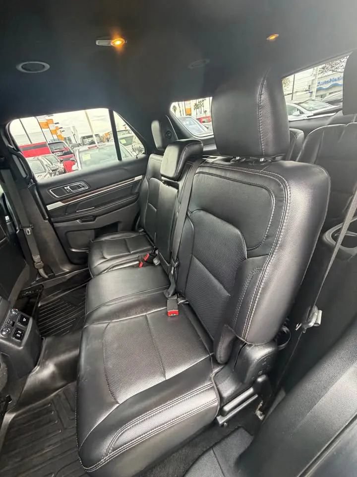Used 2019 Ford Explorer Limited w/ Class III Trailer Tow Package FWD image 8