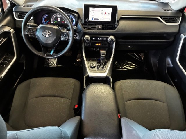Used 2023 Toyota RAV4 XLE AWD/4WD image 3