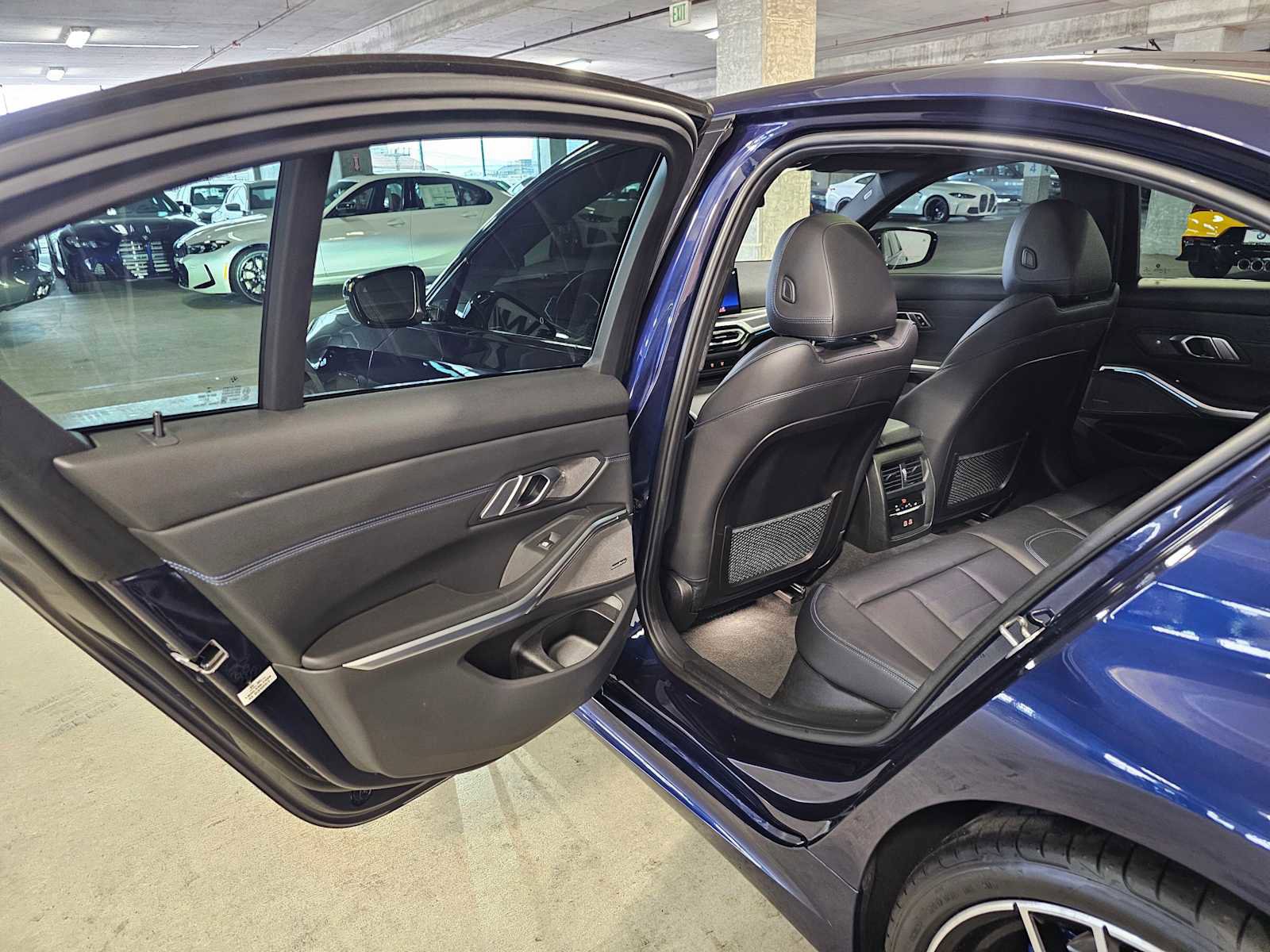 Used 2023 BMW 330e xDrive w/ M Sport Package image 38